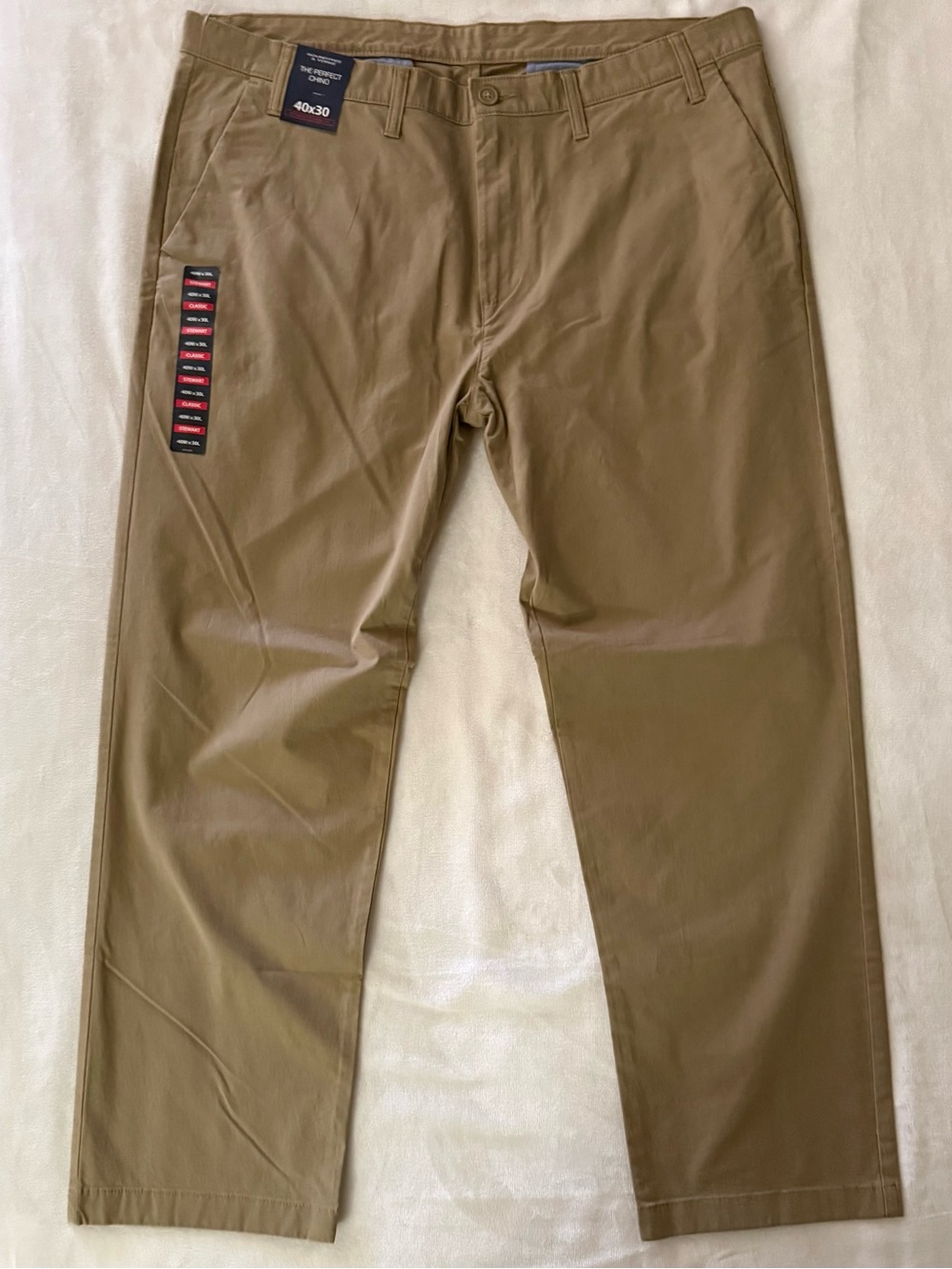 The Perfect Chino by Roundtree & Yorke - 40 × 30